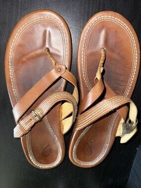 OluKai Mana Lua Leather Thong Sandal Adjustable Buckle Strap Flip Flops Women 10